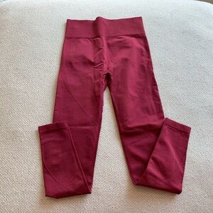 Red/ burgundy leggings